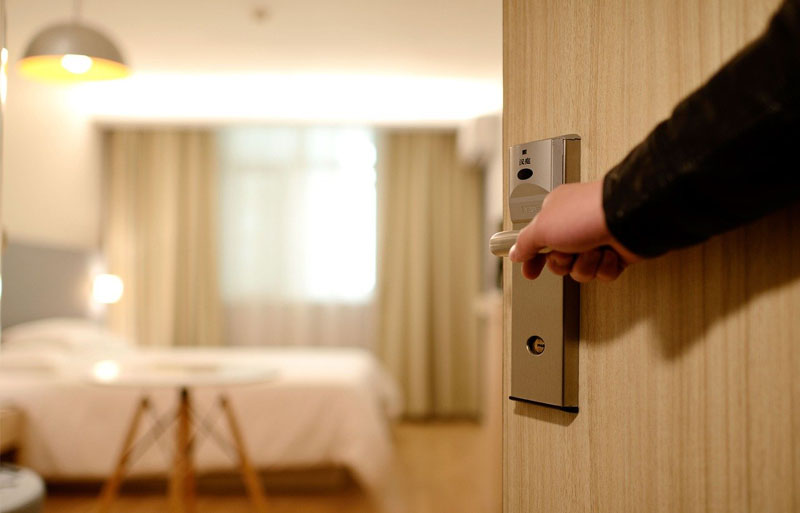 donde-dormir-bilbao-hotel-hostal-capsula-hostels-albergue-piso-turistico-caravana